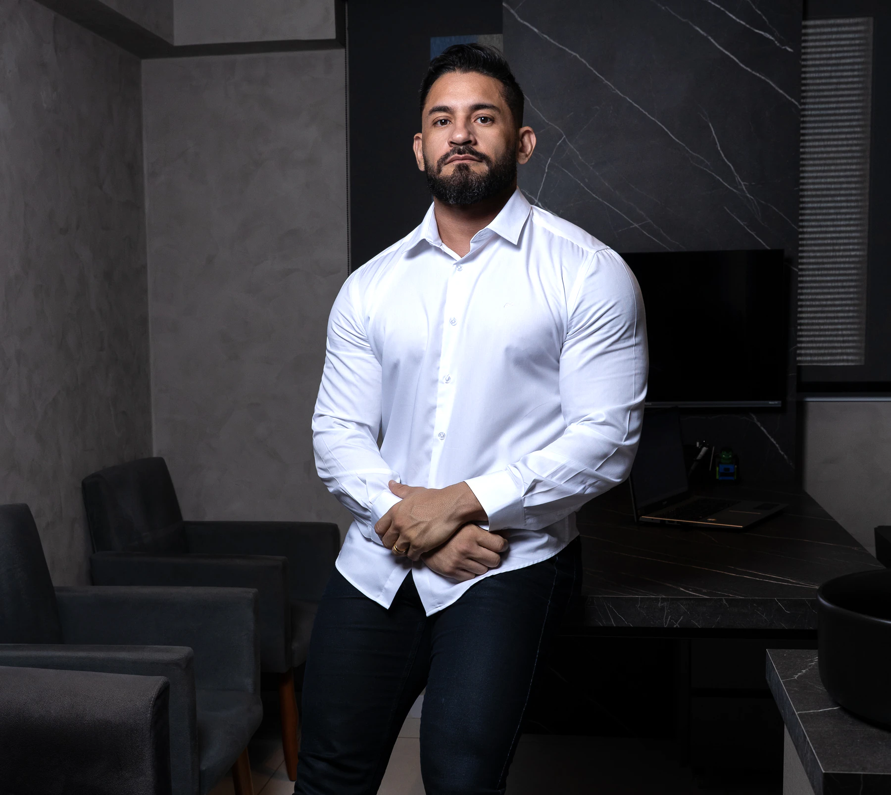 Dr. Ailton Cardoso Junior